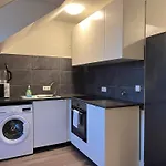 T&k - - 2 Schlafzimmer - Vollausgestattet 盖尔森基兴
