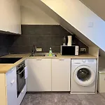 T&k - - 2 Schlafzimmer - Vollausgestattet 아파트