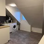 T&k - - 2 Schlafzimmer - Vollausgestattet 아파트 *