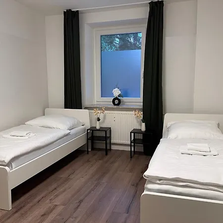 T&k - - 2 Schlafzimmer - Vollausgestattet 盖尔森基兴