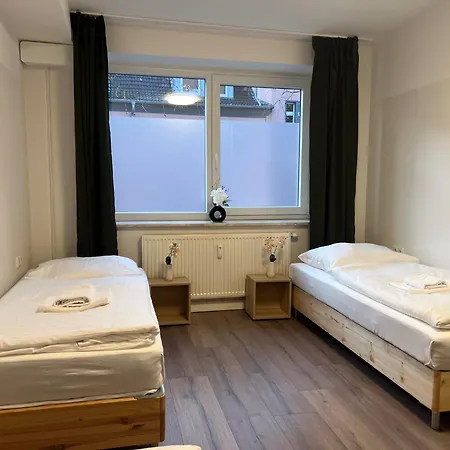 T&k - - 2 Schlafzimmer - Vollausgestattet 盖尔森基兴